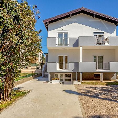 Apartment Lea スベティ・フィリップ・イ・ヤコブ エクステリア 写真